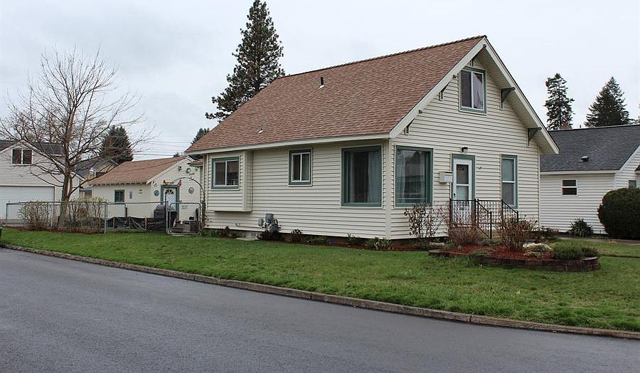1st image of 3501 W Heroy Ave