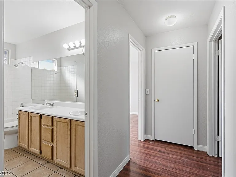 808 Majestic Rock Cir #0 — Photo 16