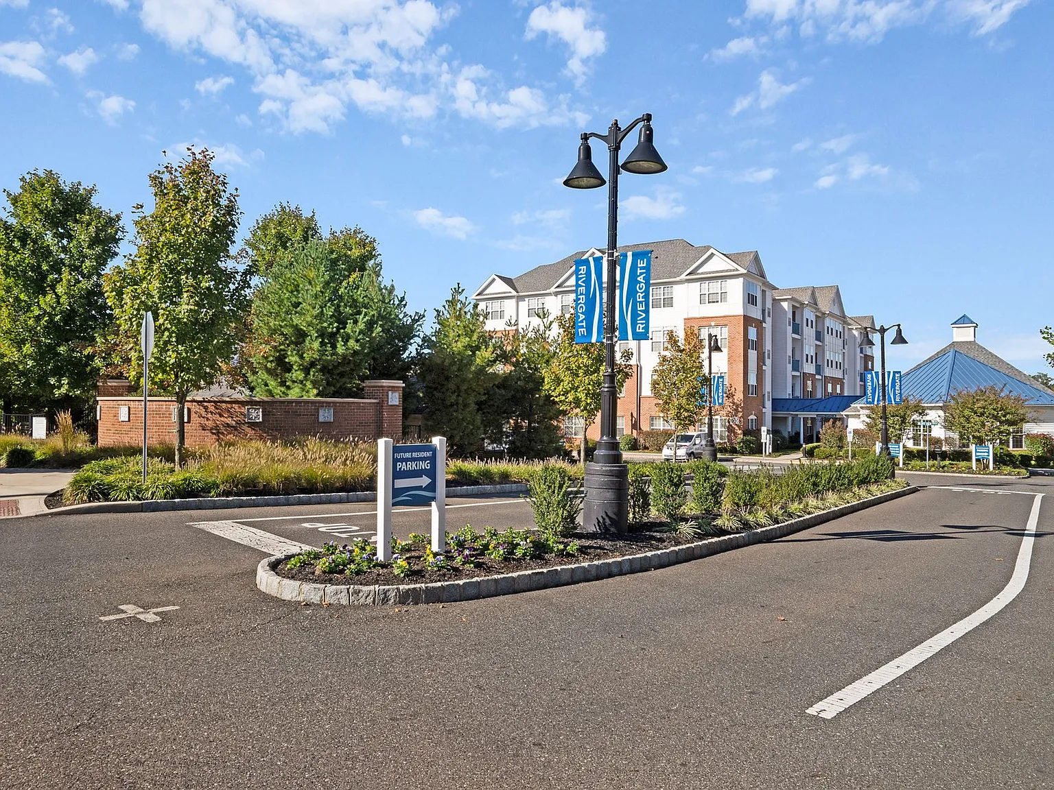 Rivergate Bordentown Waterfront — Photo 2