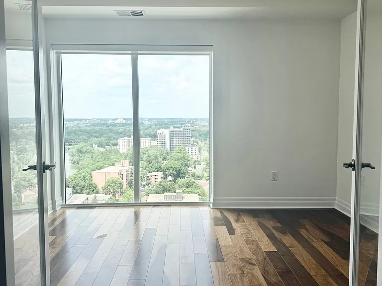 505 Talbot St #2101 — Photo 18