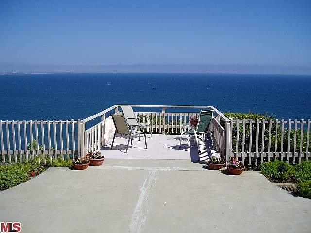 1st image of 18348 Coastline Dr