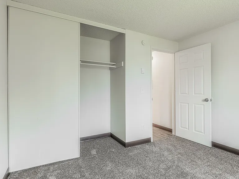 2 bed, 1 bath