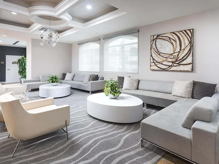 La Jolla Crossroads Apartments — Photo 56