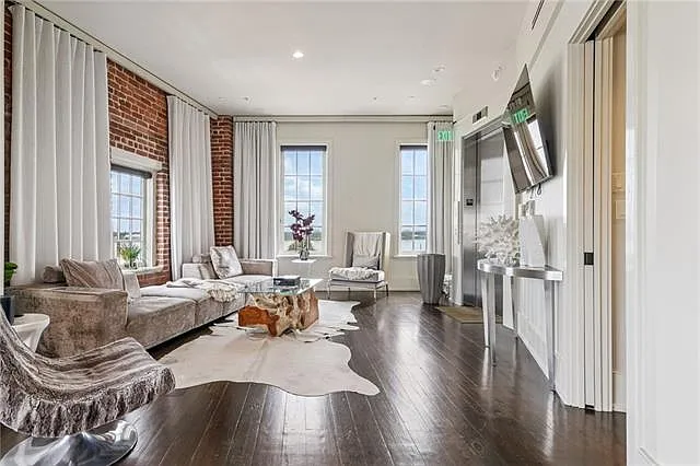 208 Bienville St #5 — Photo 4