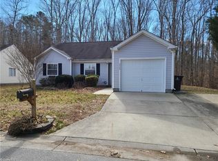 2526 Stratford Crossing Dr, Winston Salem, NC 27103