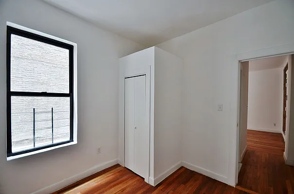 Rented by CITY SKYLINE REALTY INC | media 21