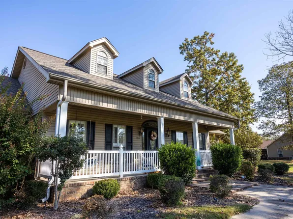 153 W Little Ln, White Hall, AR 71602