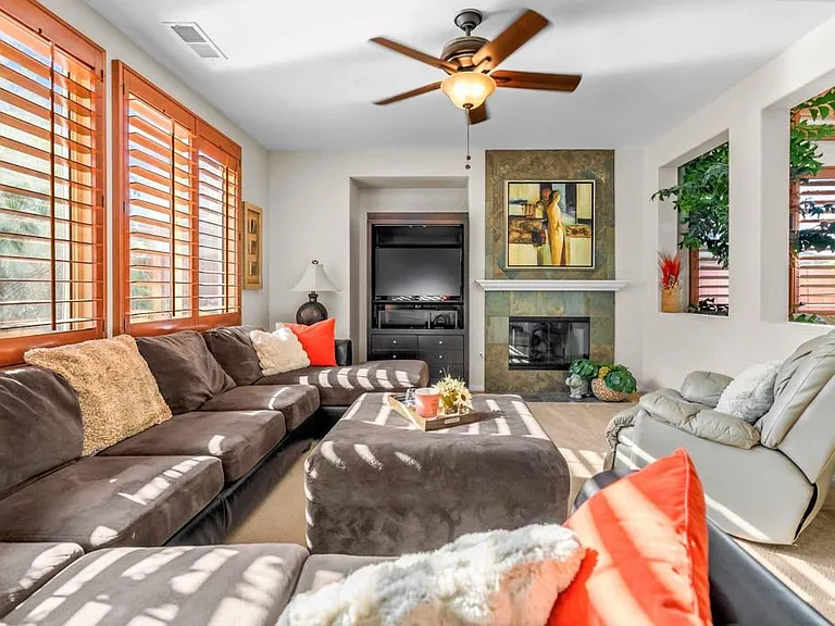 465 Avenida Antonio — Photo 10