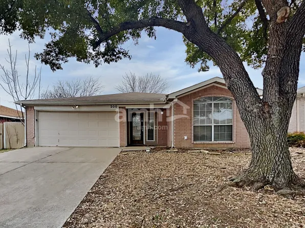 200 Moss Hill Dr, Arlington, TX 76018