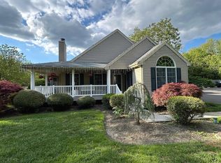 210 E Elmer Rd, Vineland, NJ 08360