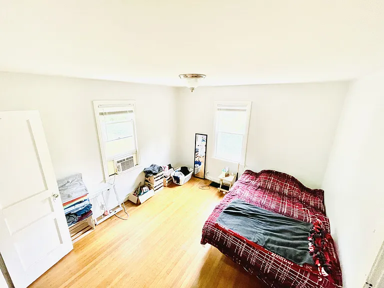 5850 Primrose Ave — Photo 8