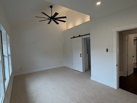 5th image of 1210 Hawthorne St