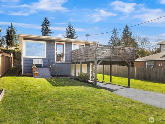 707 6th Avenue S, Edmonds, WA 98020