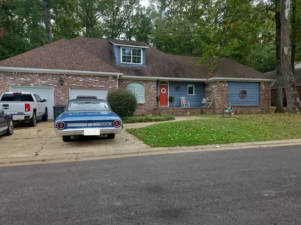 638 Cliffview Dr, Brandon, MS 39047