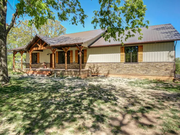 322 Lawrence 1177, Everton, MO 65646