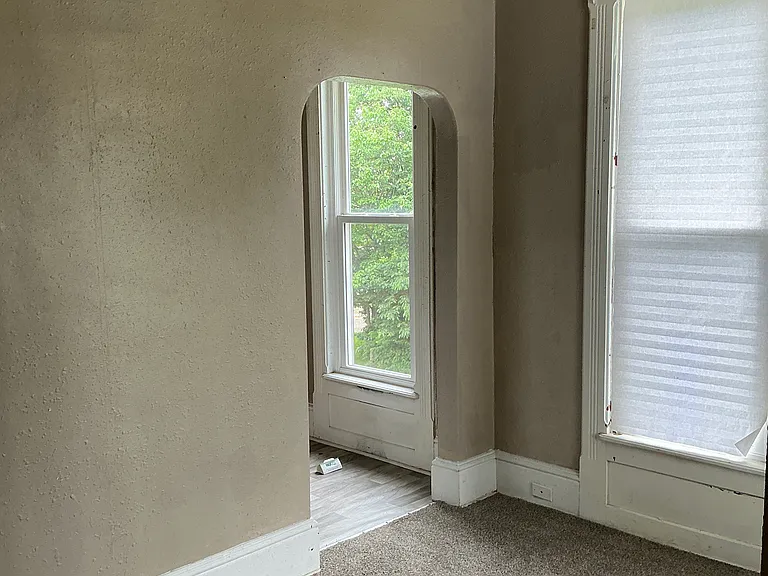 415 E Gilbert St #8 — Photo 6