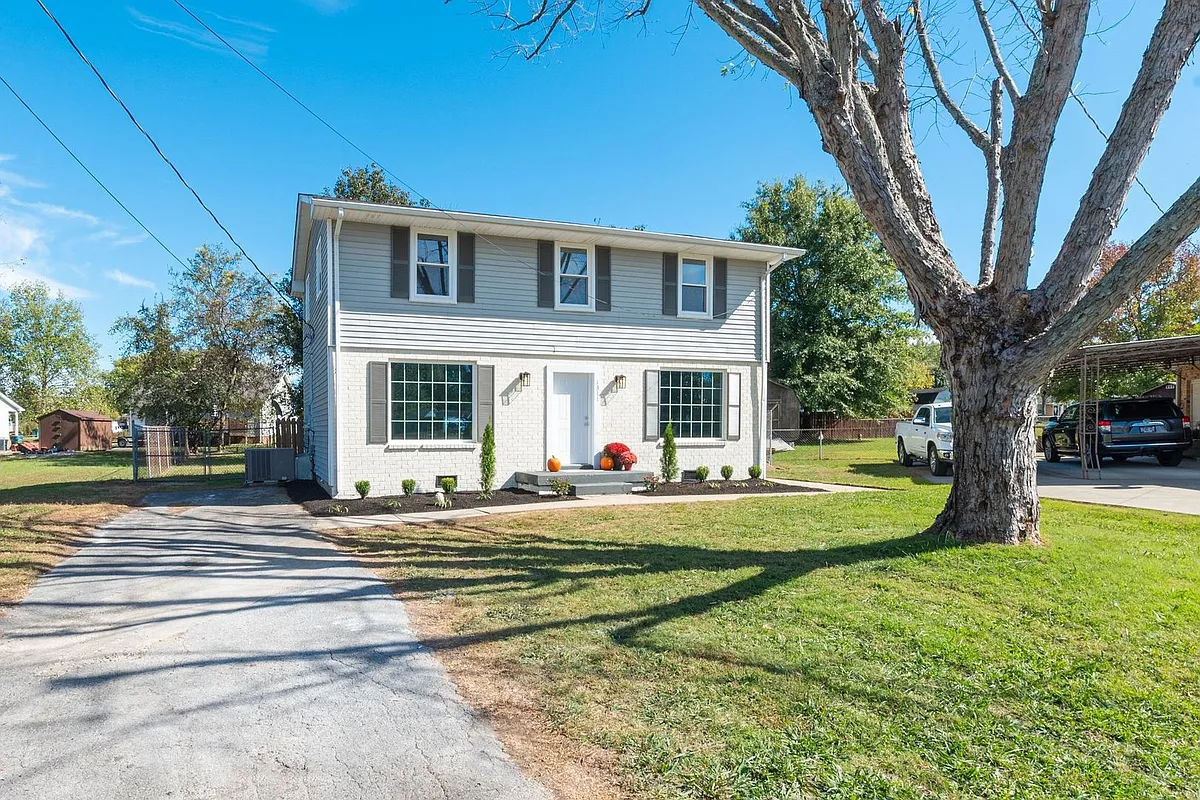 Building Photo - 1311 Mini Ct