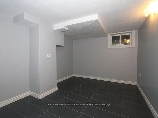 30 Elder Ave — Photo 14
