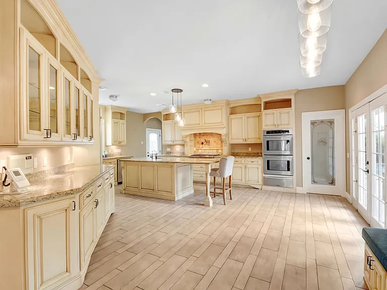 456 Myrtle Ave — Photo 8