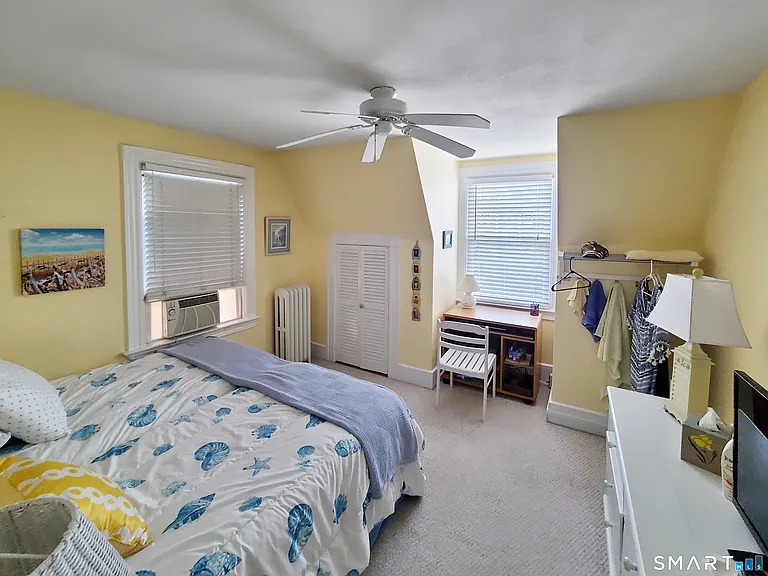 12 Elliott Ave — Photo 7