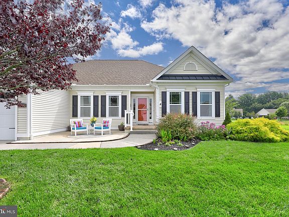 2nd image of 18916 Riverwalk Dr