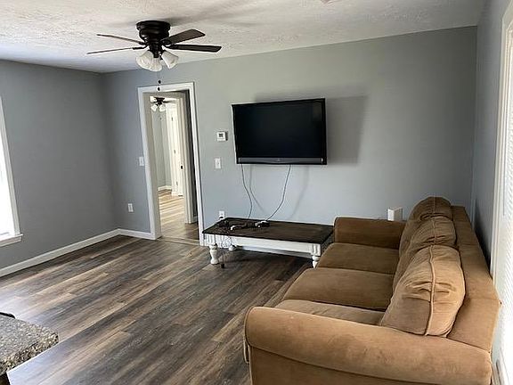 5th image of 5 Sibley Ave