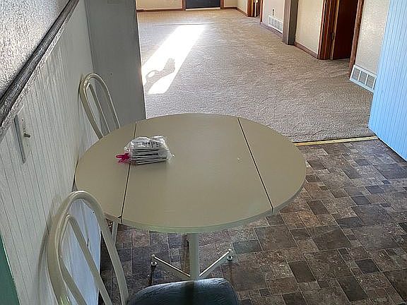 3rd image of 605 N Park St