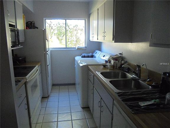 3rd image of 501 E Bay Dr APT 101