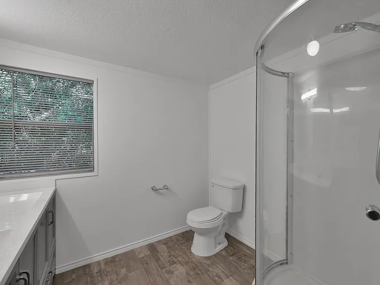 6432 Longmire Rd — Photo 14