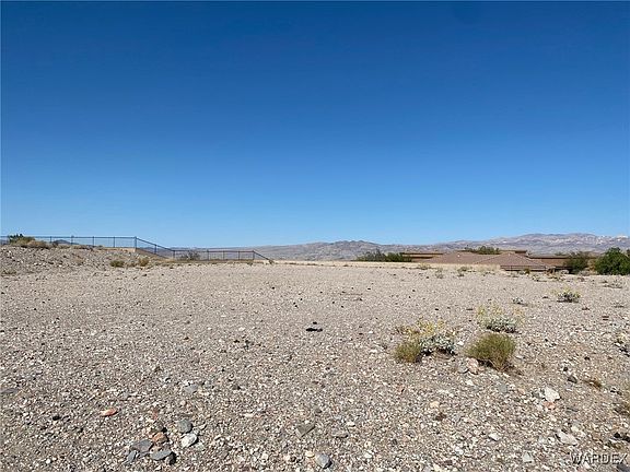 2nd image of 1391 Pioneer Trail