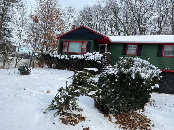 12 Pine Ave, Randolph, MA 02368