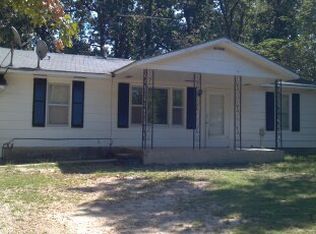 27604 Pelican Dr, Lebanon, MO 65536