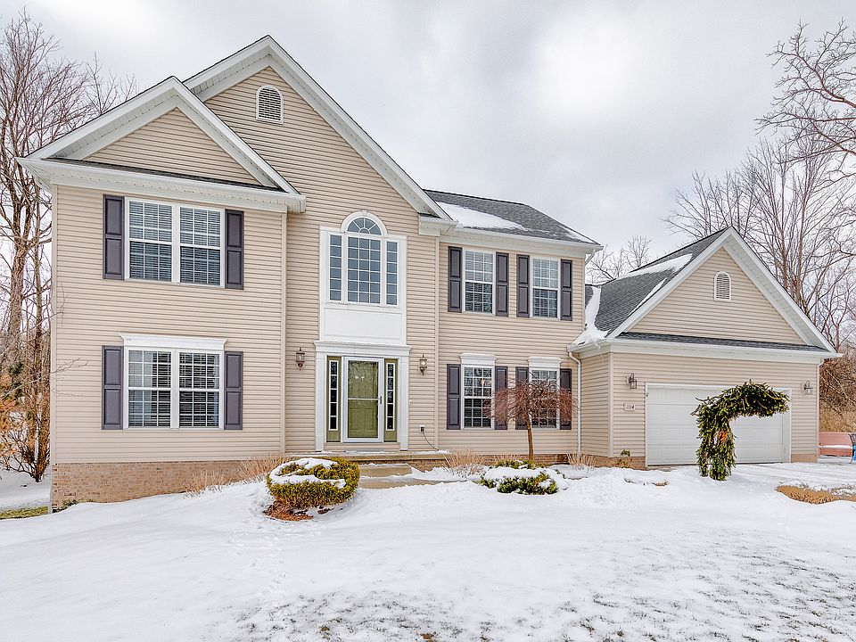 1st image of 2114 Moorland Dr