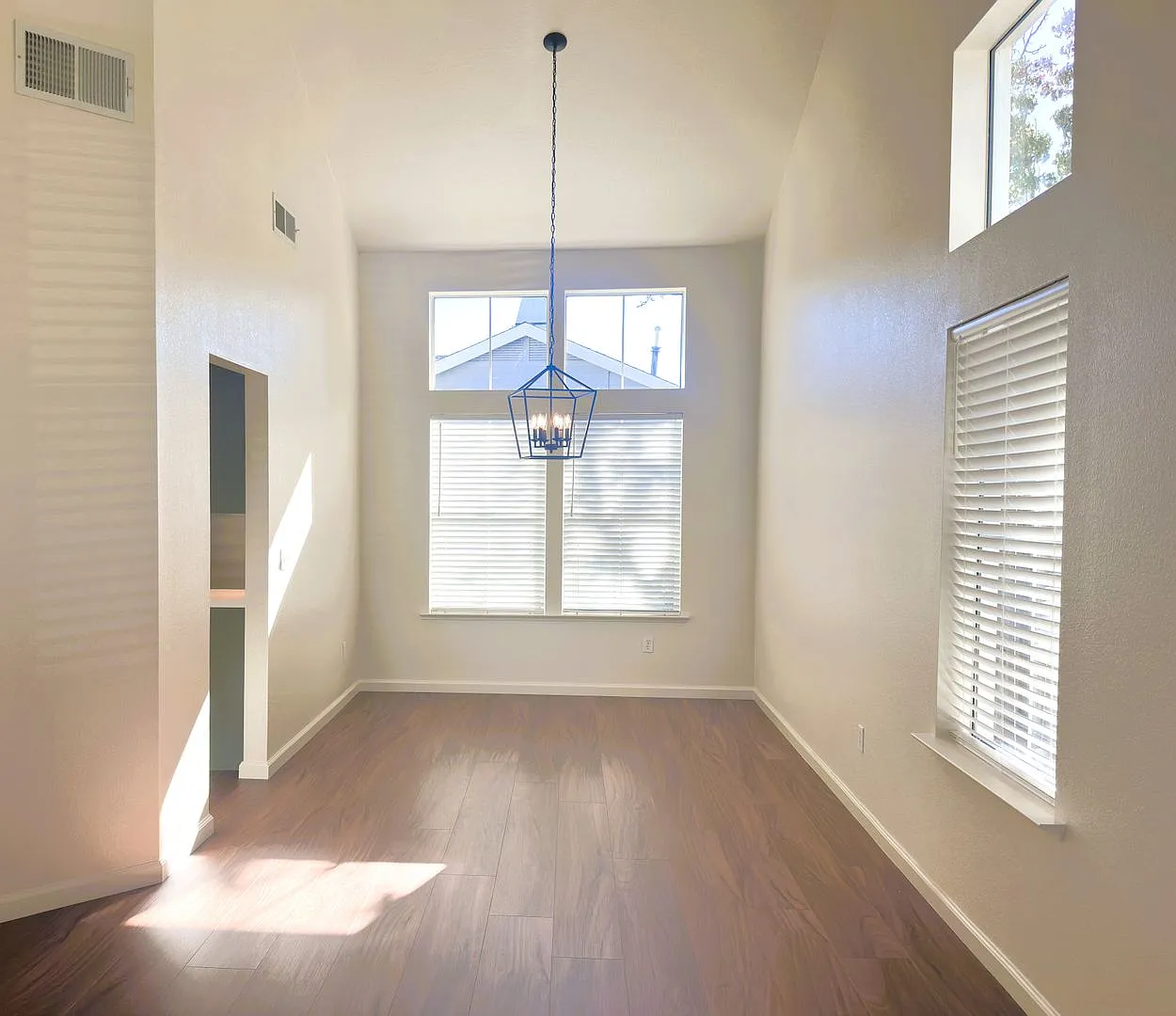 713 Weymouth St., Petaluma, Ca. — Photo 4