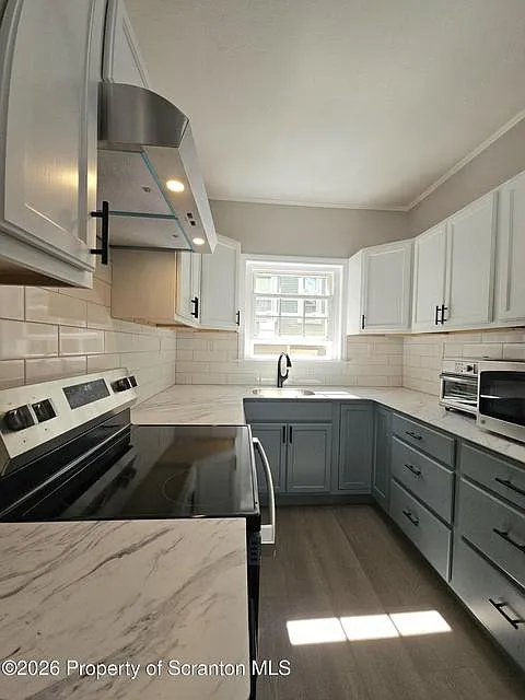3 bed, 1.5 bath, 1625 sqft, $1,650 — Photo 4