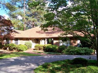 242 Pine Ridge Dr, Whispering Pines, NC 28327