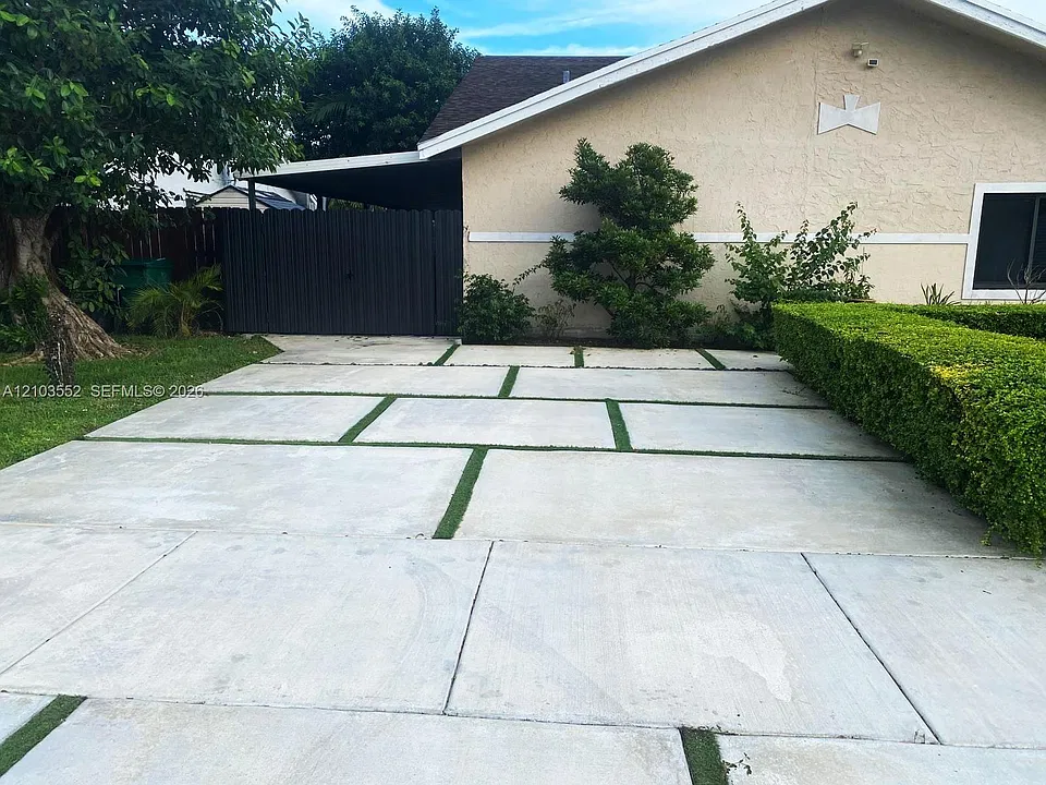 9311 SW 100th Avenue Rd