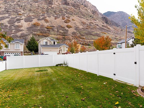 5th image of 1216 N Lewis Peak Dr