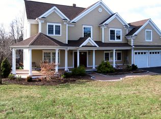 18 Wolfpits Rd, Bethel, CT 06801