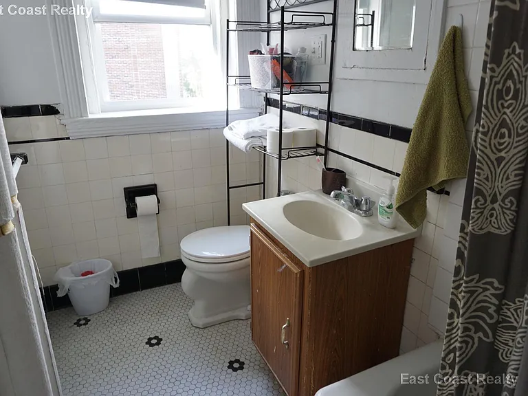 1800 Commonwealth Ave #19 — Photo 9