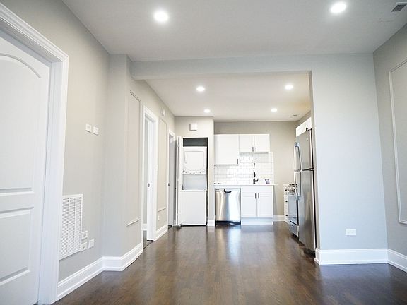 4th image of 1724 N Talman Ave #2