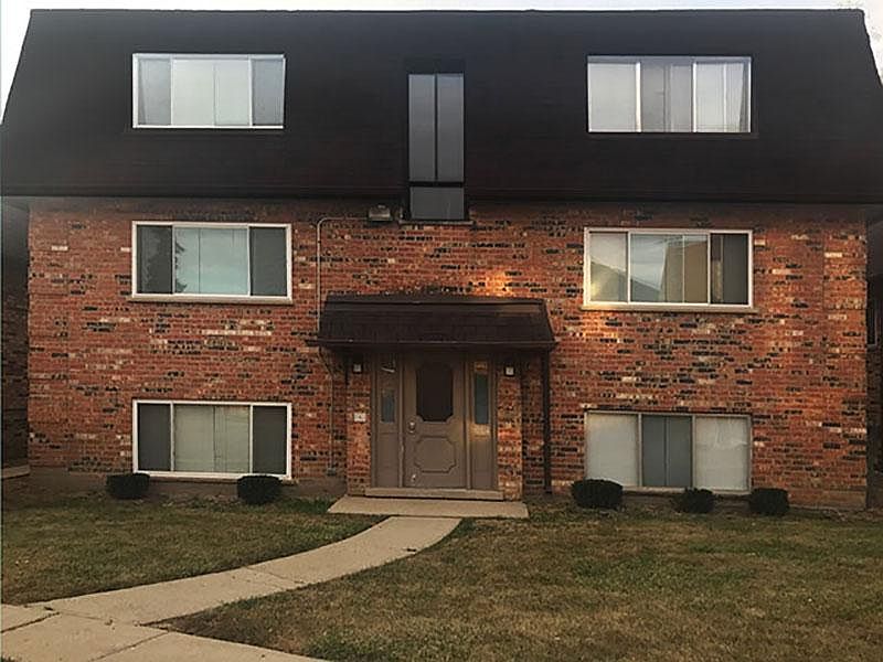 1st image of 10110 Holly Ln