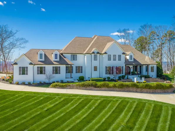 8269 Balata Dr, Ooltewah, TN 37363