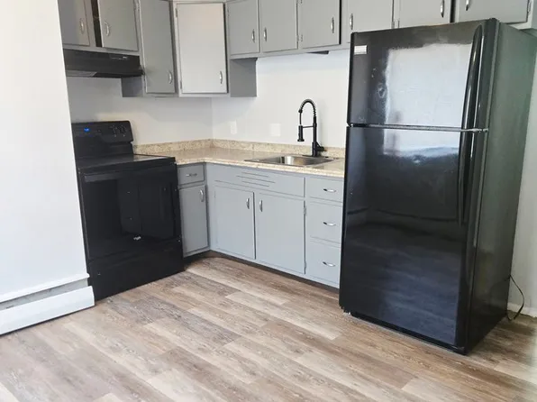 1035 N Saint Lucas St APT D, Allentown, PA 18104