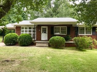 4213 Whippoorwill Dr, Greensboro, NC 27407