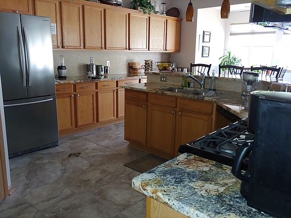 Kitchen, premium granite