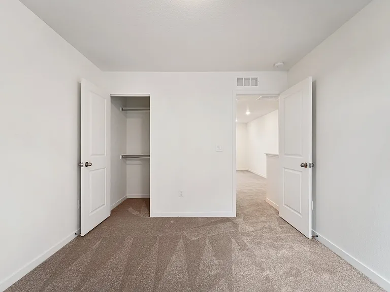 5556 Mare Ln — Photo 12
