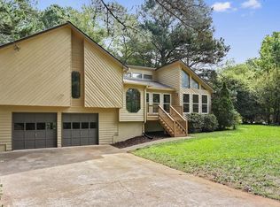 1600 Shadowbrook Dr, Acworth, GA 30102