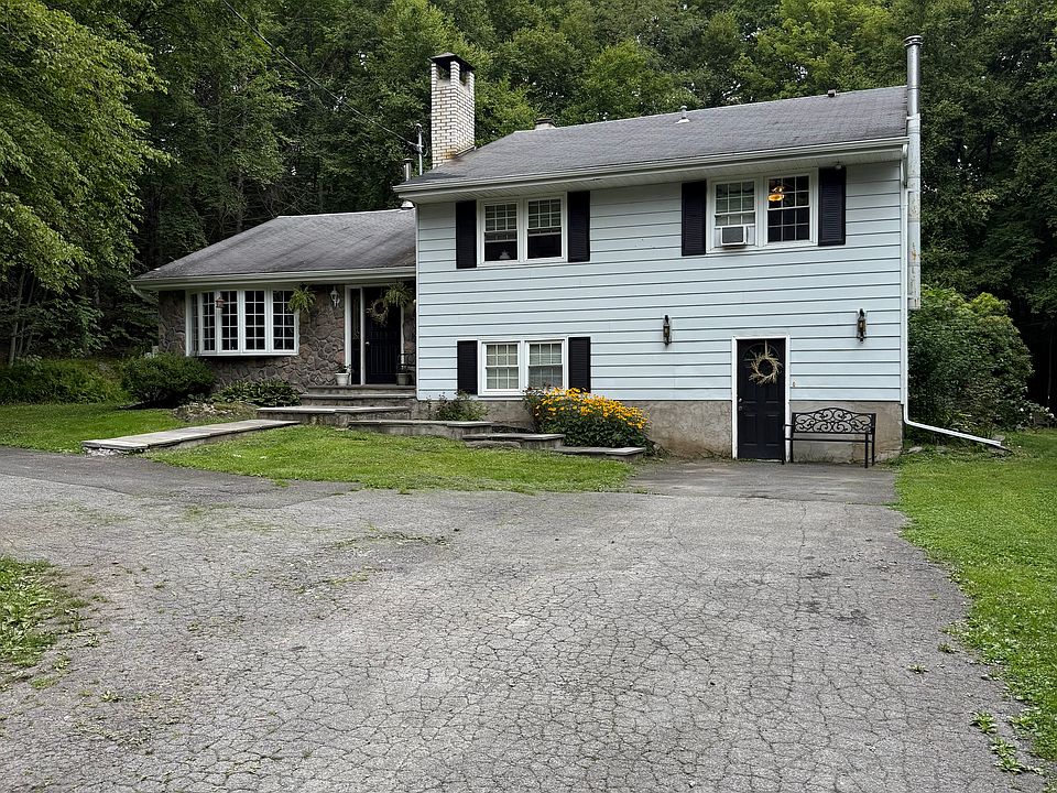 1st image of 116 Hardenburgh Rd