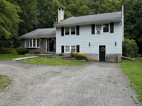 116 Hardenburgh Rd, Ulster Park, NY 12487